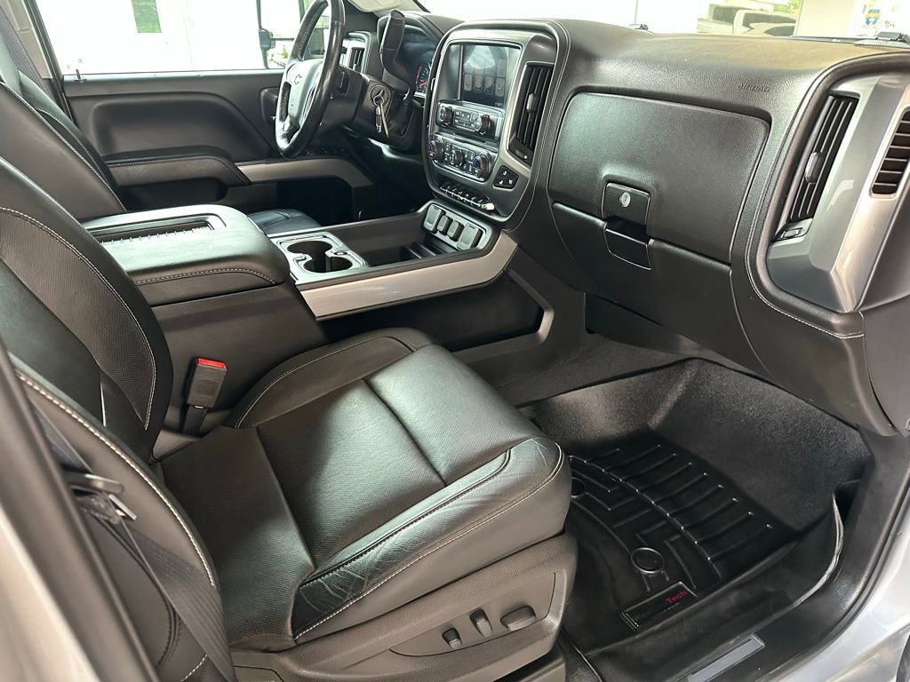 Used 2019 Chevrolet Silverado 3500 LTZ w/ LTZ Plus Package AWD/4WD image 16