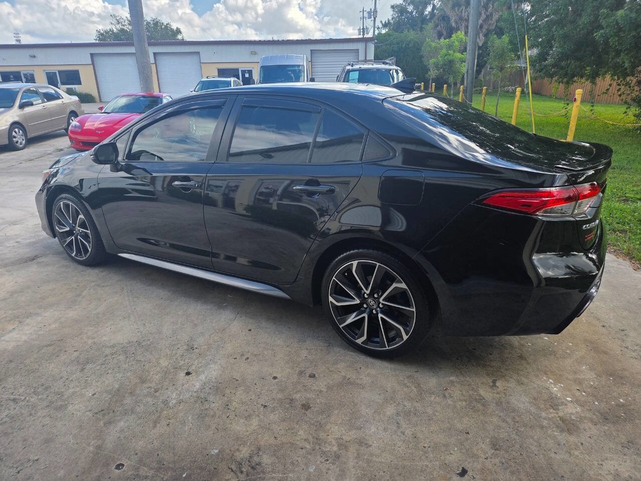 Used 2020 Toyota Corolla SE image 4
