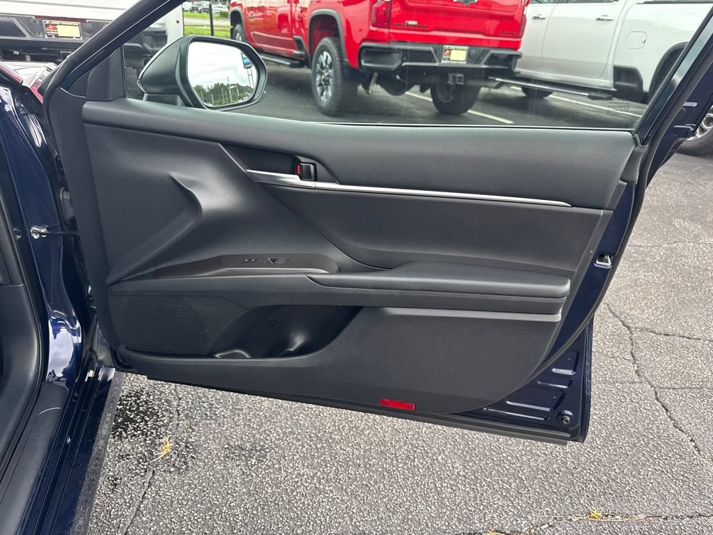 Used 2022 Toyota Camry LE FWD image 15