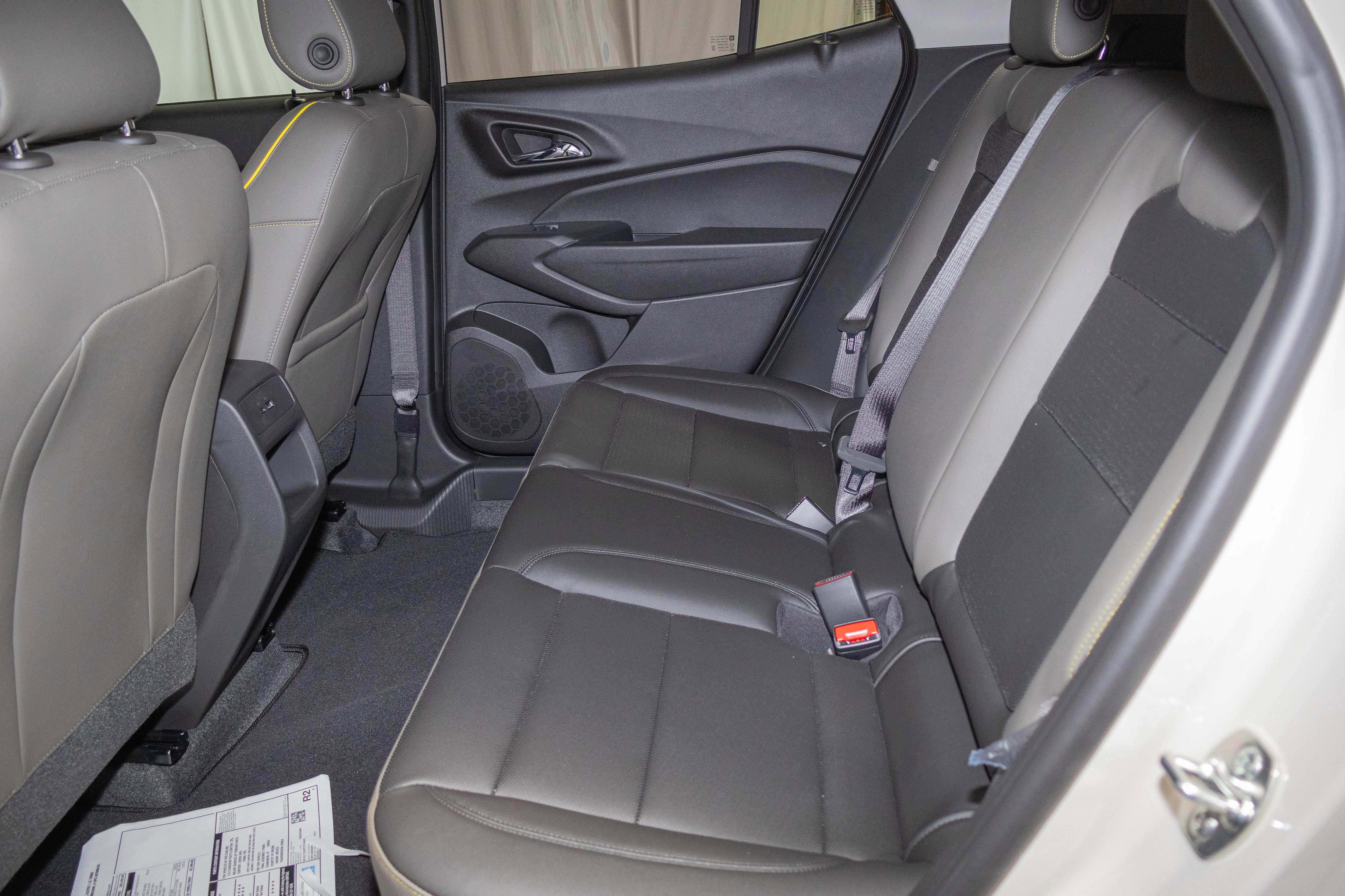 New 2026 Chevrolet Trax ACTIV w/ Driver Confidence Package FWD image 11