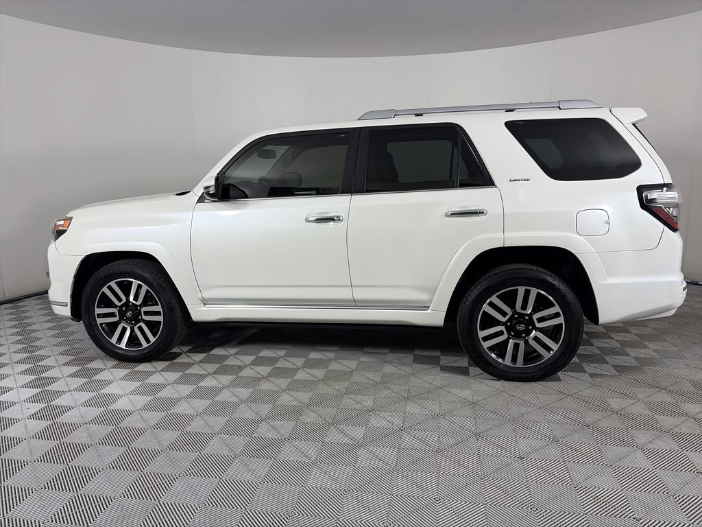 Used 2015 Toyota 4Runner Limited AWD/4WD image 4