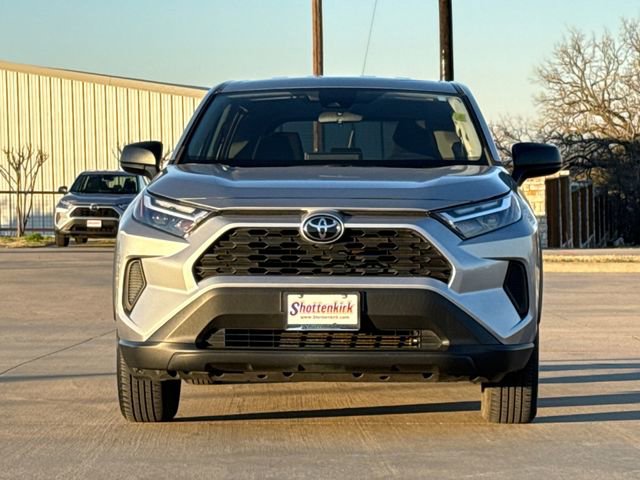 Used 2023 Toyota RAV4 LE video 2