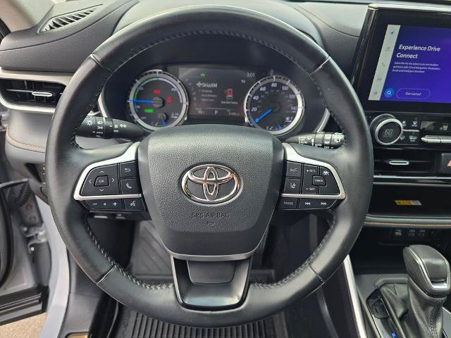 Used 2023 Toyota Highlander Bronze Edition AWD/4WD image 19
