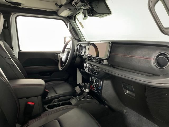 Used 2024 Jeep Wrangler Unlimited Rubicon w/ Technology Group AWD/4WD image 36