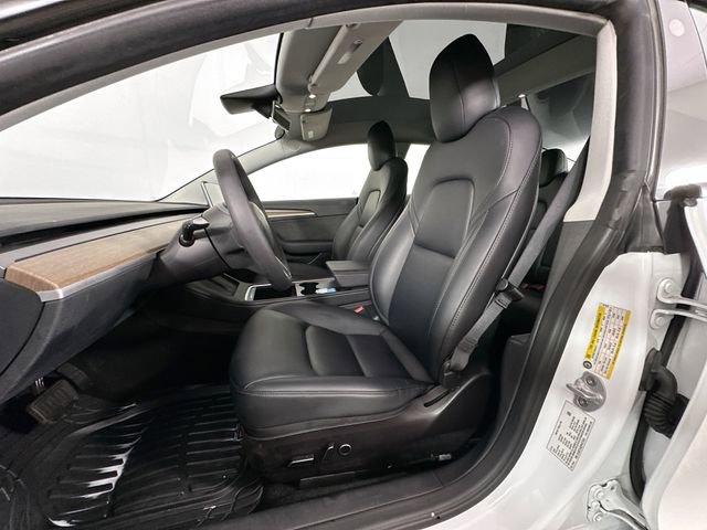 Used 2023 Tesla Model 3 Standard Range image 4