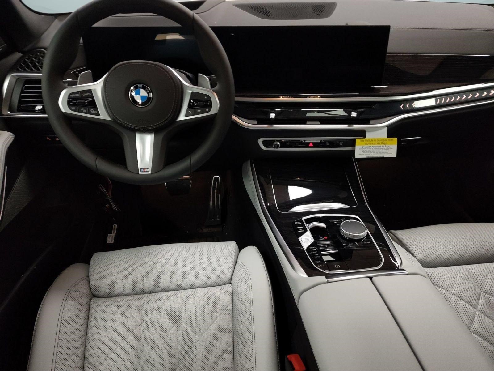 Used 2026 BMW X5 xDrive40i w/ M Sport Package AWD/4WD image 25