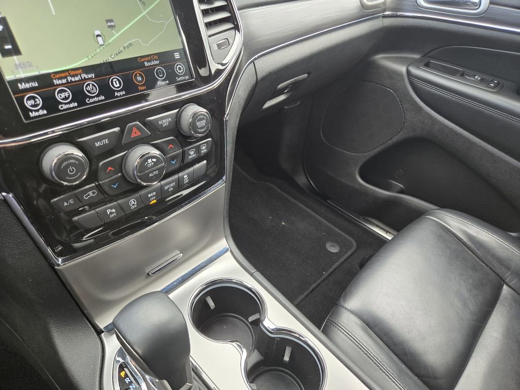 Used 2021 Jeep Grand Cherokee Limited image 14