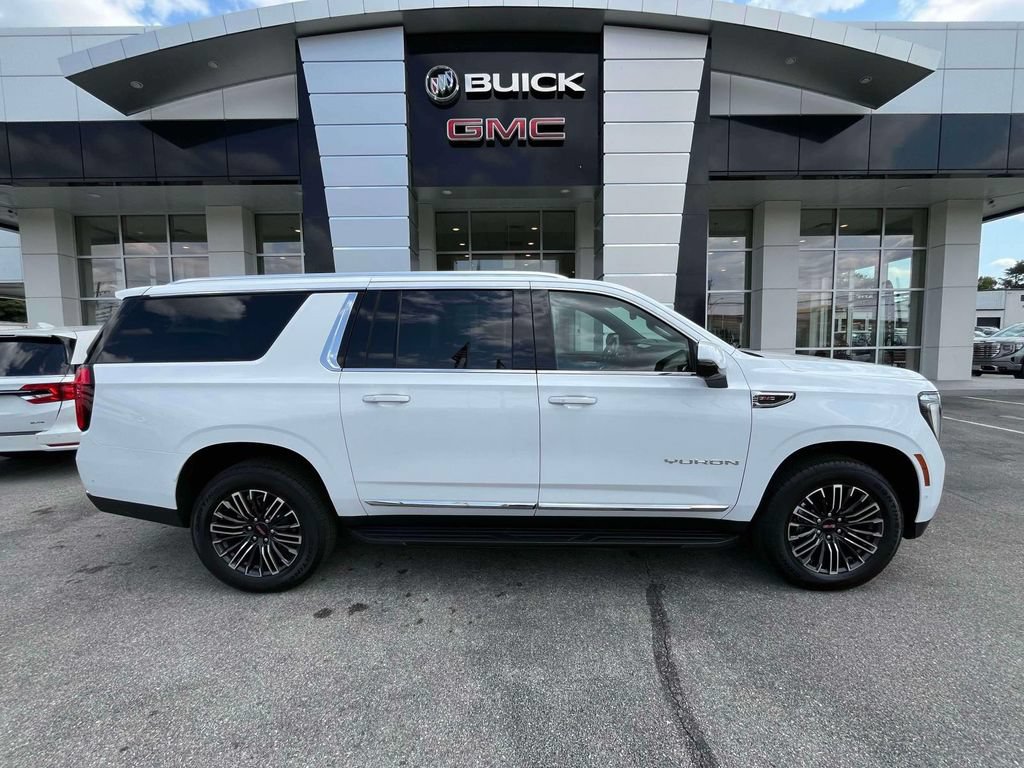 New 2026 GMC Yukon XL Elevation AWD/4WD image 2