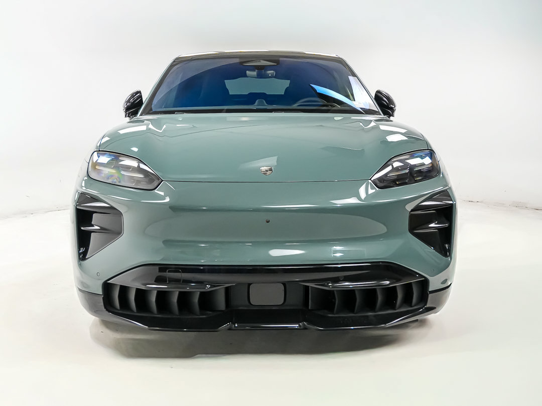 New 2026 Porsche Cayenne Turbo AWD/4WD image 6