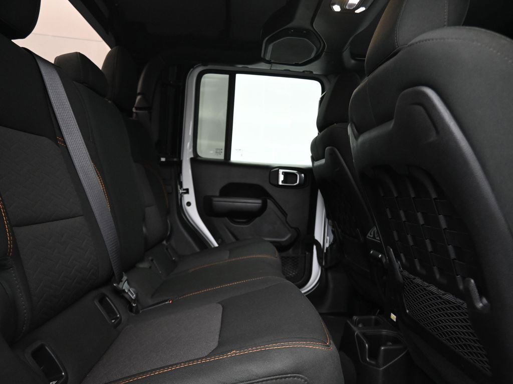 Used 2023 Jeep Gladiator Mojave w/ Trailer Tow Package image 17