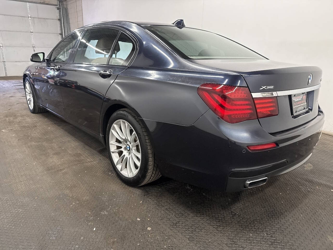Used 2015 BMW 740Li xDrive AWD/4WD image 4