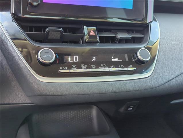 Used 2023 Toyota Corolla LE w/ LE Convenience Package FWD image 20