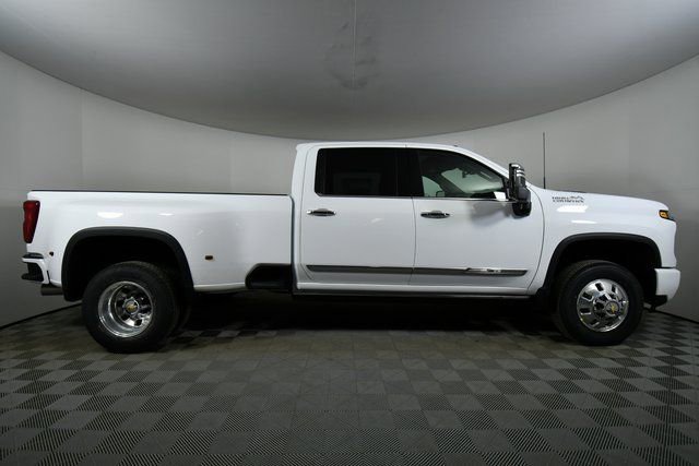 New 2026 Chevrolet Silverado 3500 High Country w/ Technology Package image 15