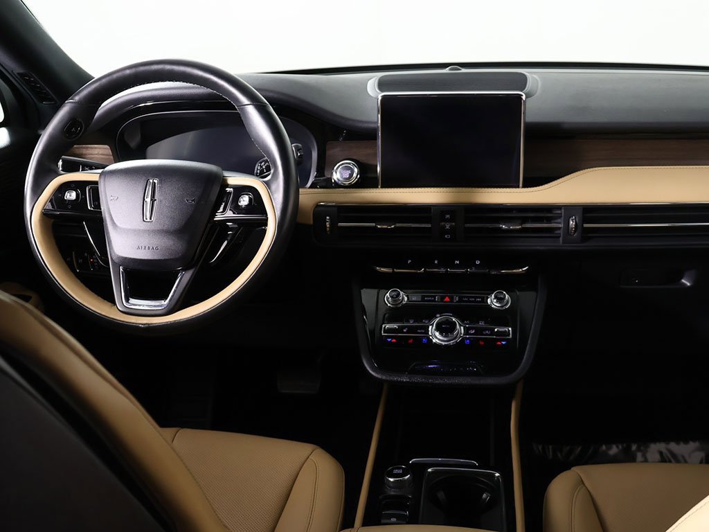 Used 2022 Lincoln Corsair Reserve w/ Elements Package image 32