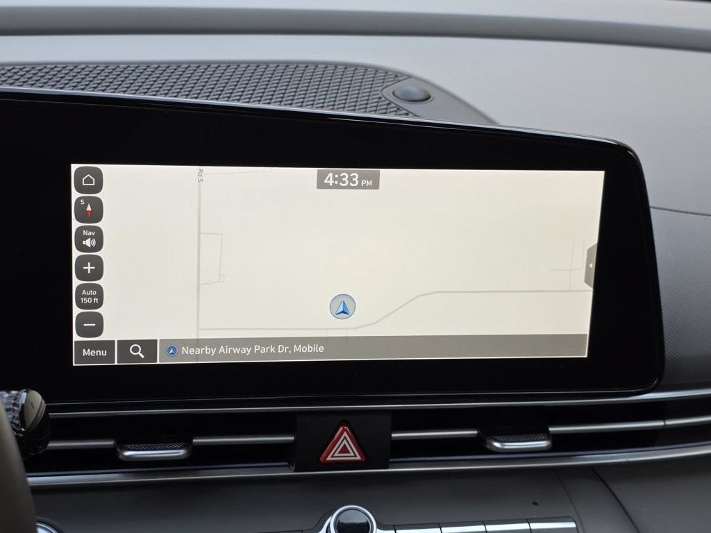 Used 2025 Hyundai Elantra SEL FWD image 12