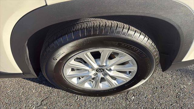 Used 2024 Toyota Grand Highlander XLE image 9