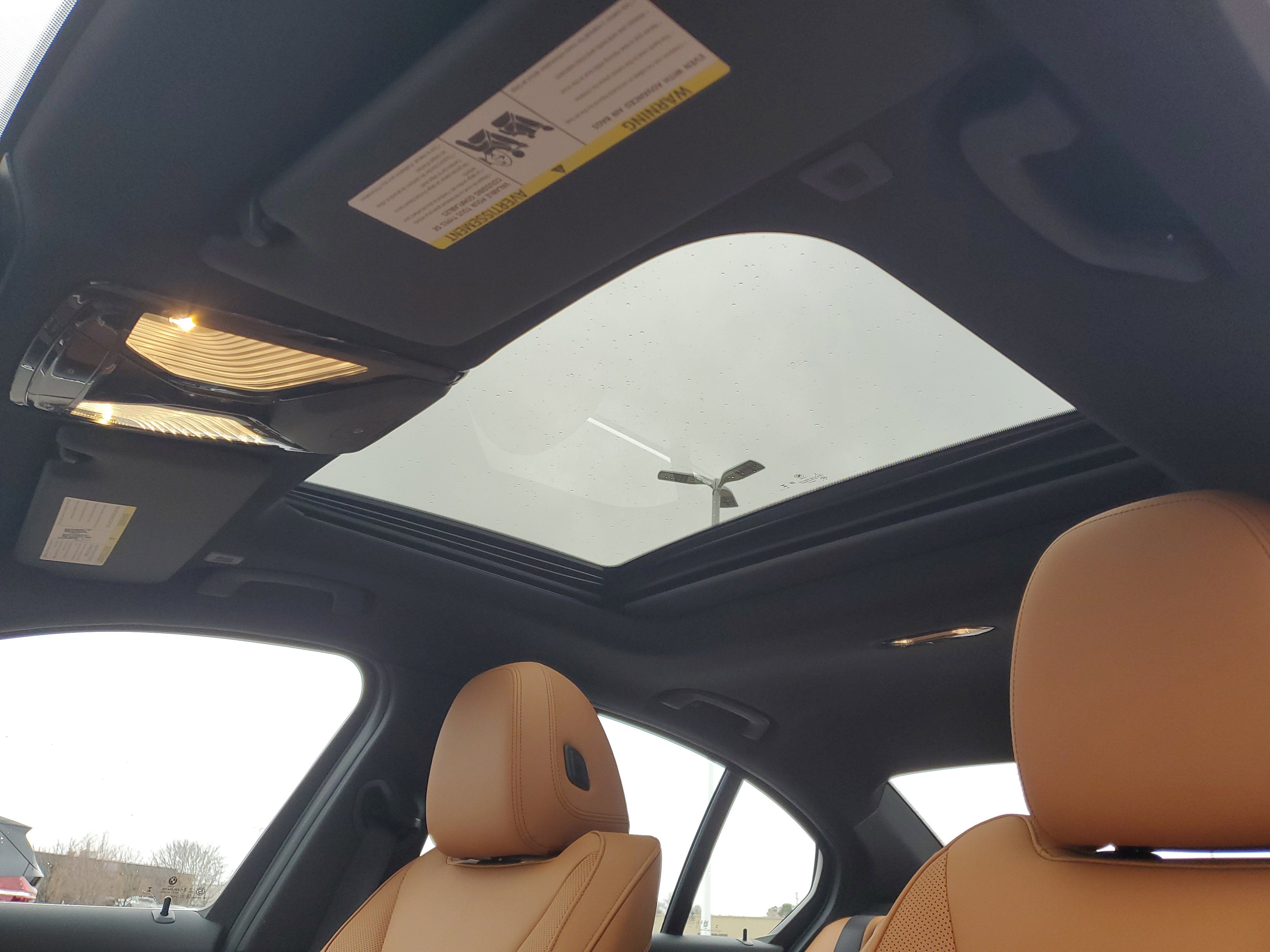 New 2026 BMW 330i xDrive Sedan w/ Convenience Package image 8