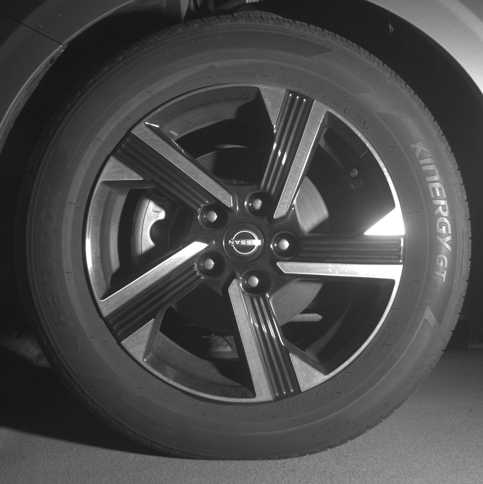 Used 2025 Nissan Sentra SV FWD image 15