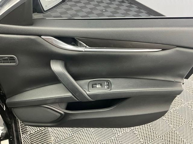 Used 2015 Maserati Ghibli RWD image 13
