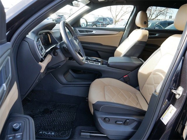 Certified 2024 Volkswagen Atlas Cross Sport SE image 13