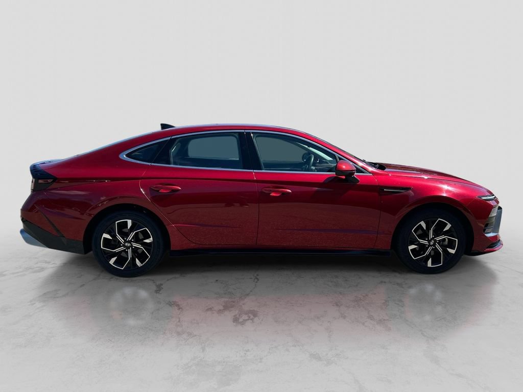 Used 2024 Hyundai Sonata SEL FWD image 6