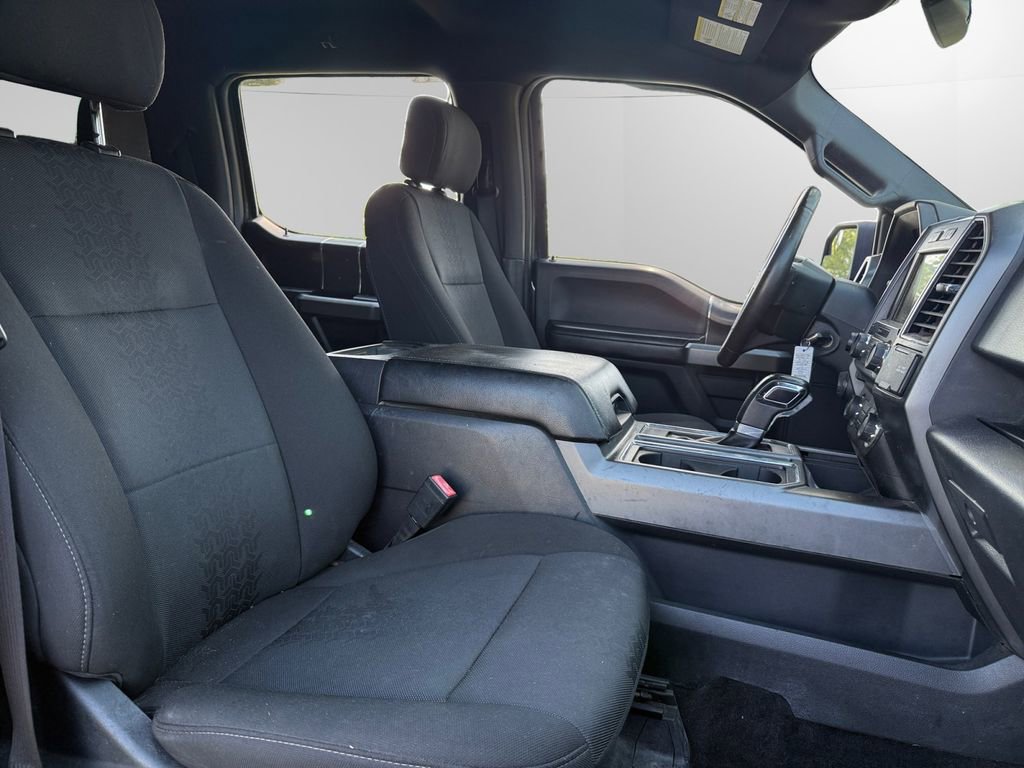 Used 2018 Ford F150 XLT w/ Equipment Group 302A Luxury AWD/4WD image 14