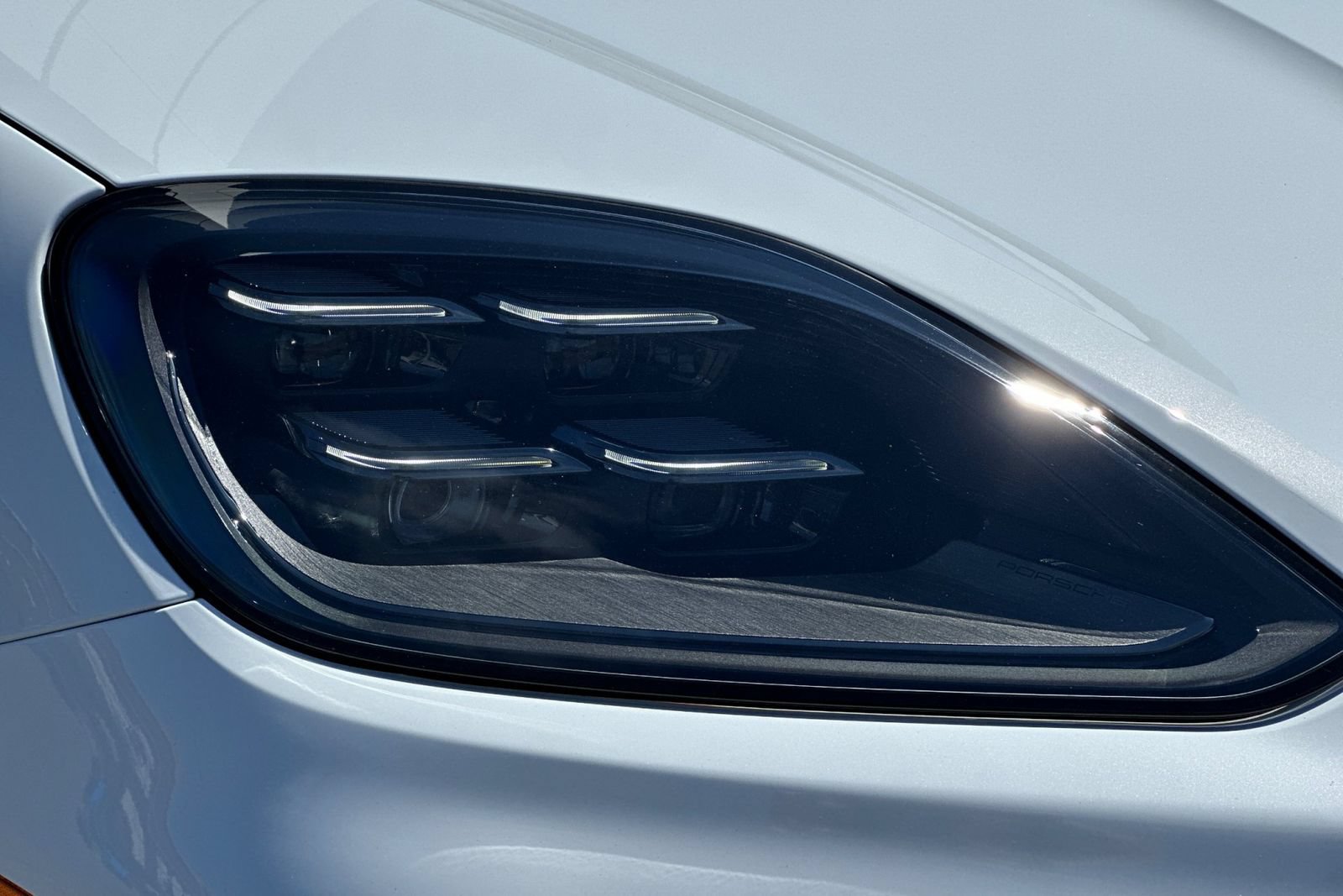New 2025 Porsche Cayenne Turbo AWD/4WD image 38