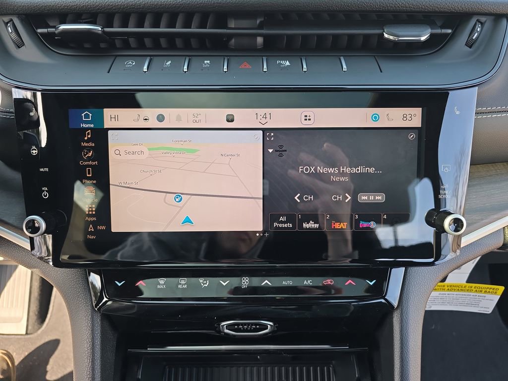 New 2026 Jeep Grand Cherokee Altitude image 22