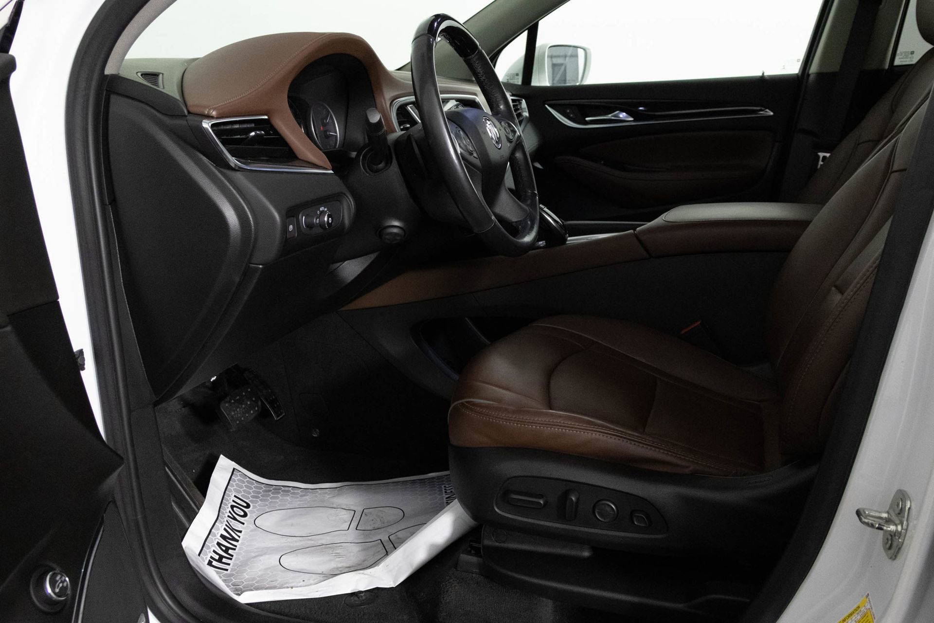 Used 2020 Buick Enclave Avenir w/ Avenir Technology Package image 17