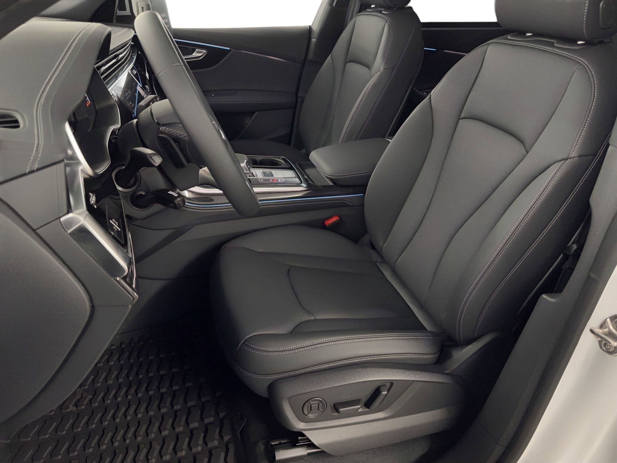 New 2026 Audi Q8 Premium Plus AWD/4WD image 5