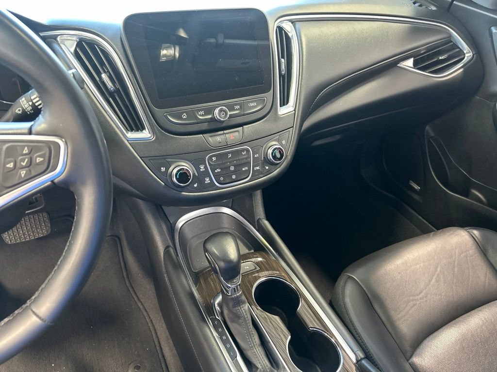 Used 2024 Chevrolet Malibu LT FWD image 5