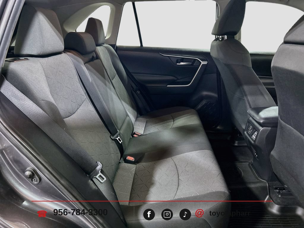 Used 2020 Toyota RAV4 XLE FWD image 24