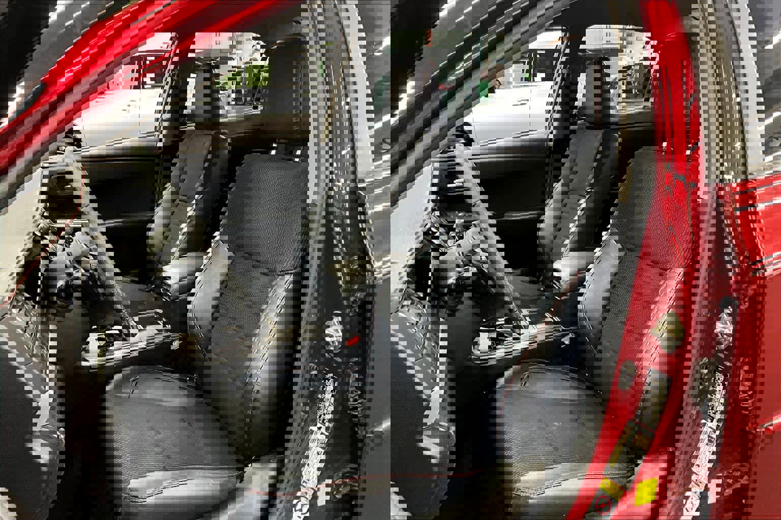 Used 2017 Toyota Camry SE w/ Protection Package (Q2) image 7