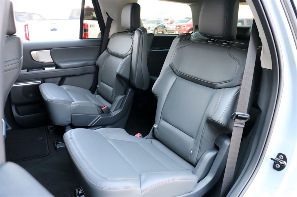 New 2025 Ford Expedition Active image 20