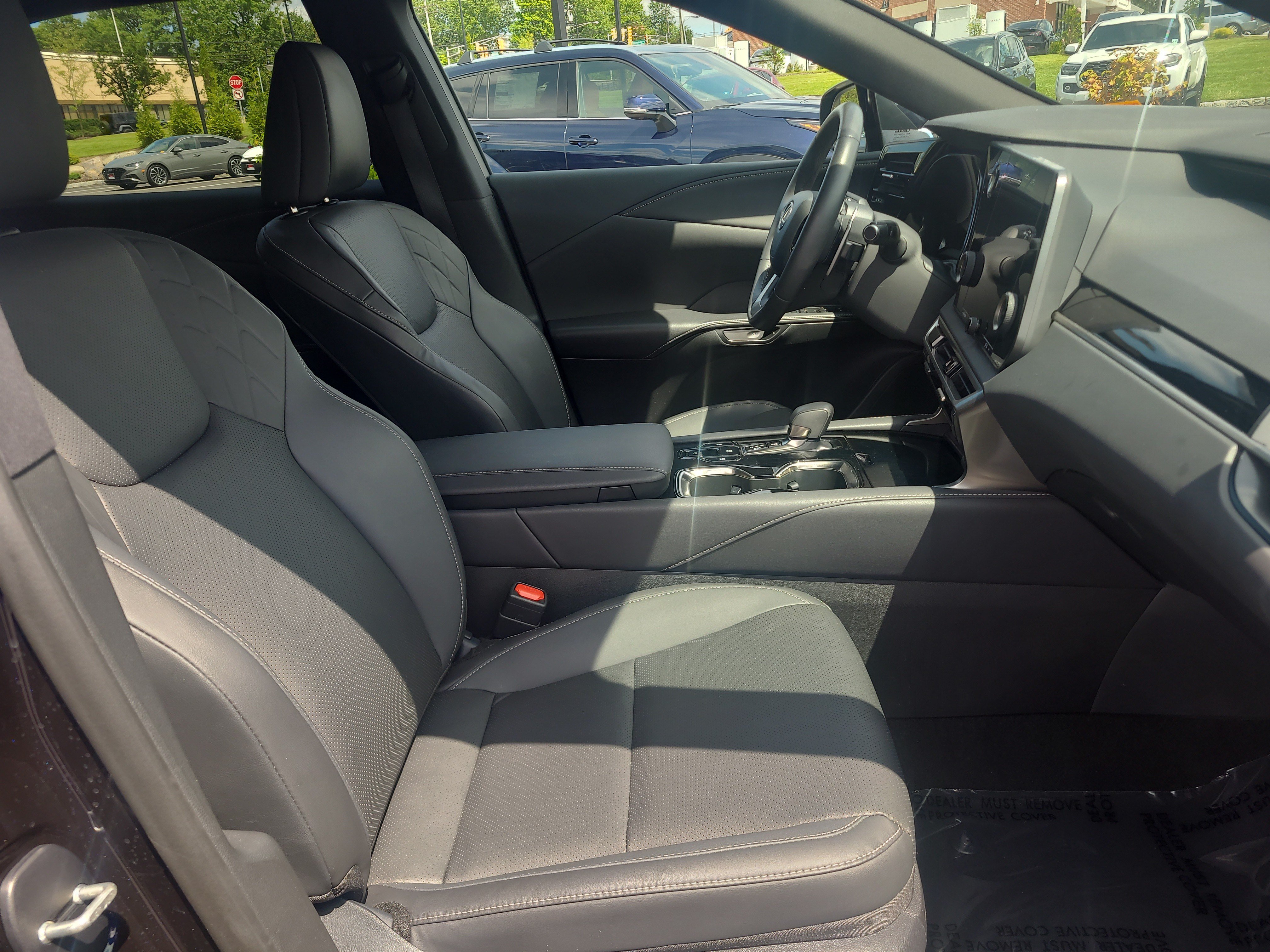 Used 2025 Lexus RX 350 FWD w/ Technology Package image 17