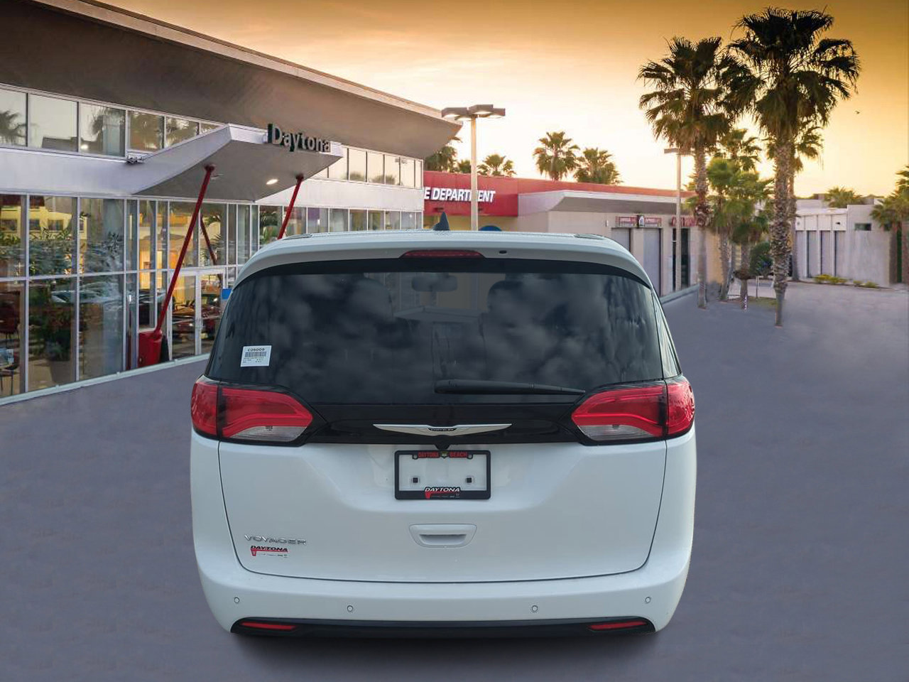 New 2026 Chrysler Voyager LX image 4