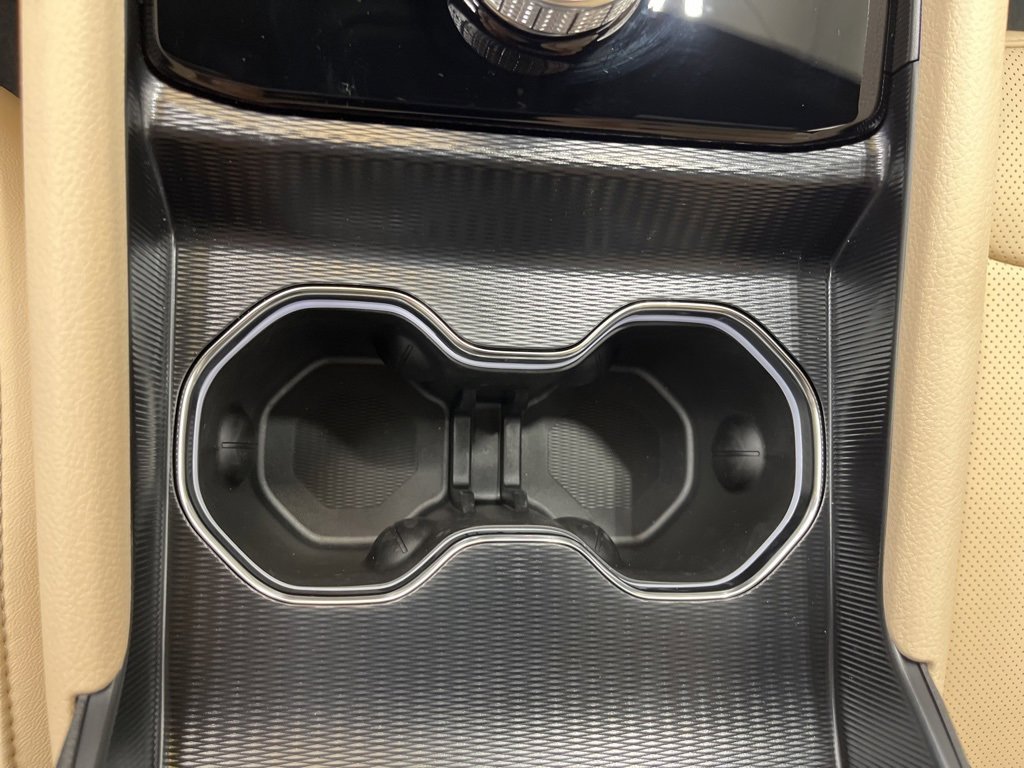 New 2025 Jeep Grand Cherokee Limited w/ Luxury Tech Group II image 22