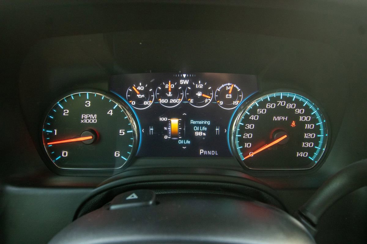 Used 2017 Chevrolet Suburban LT AWD/4WD image 41