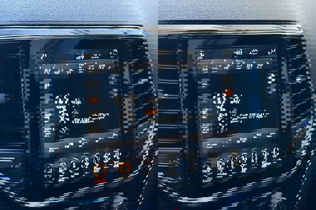 Used 2021 Jeep Grand Cherokee Limited w/ Luxury Group II image 15