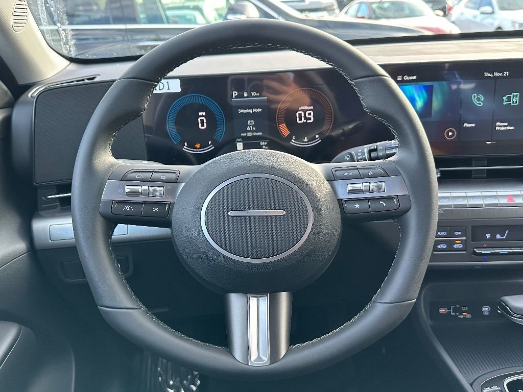 Used 2025 Hyundai Kona SEL image 11