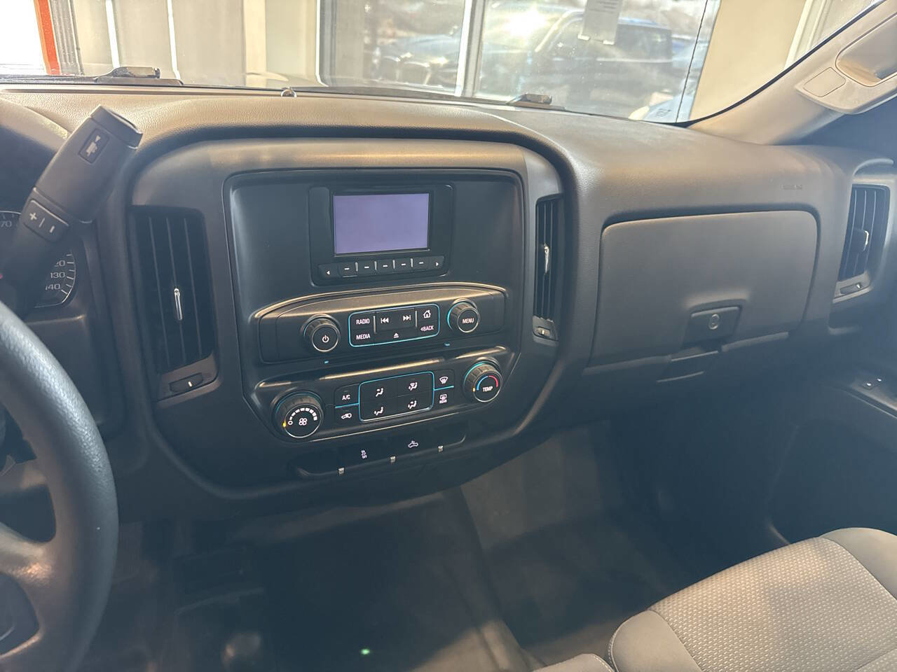 Used 2015 Chevrolet Silverado 1500 W/T w/ Trailering Package image 23