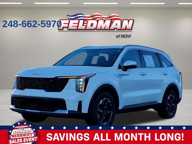 Used 2025 Kia Sorento S image 1