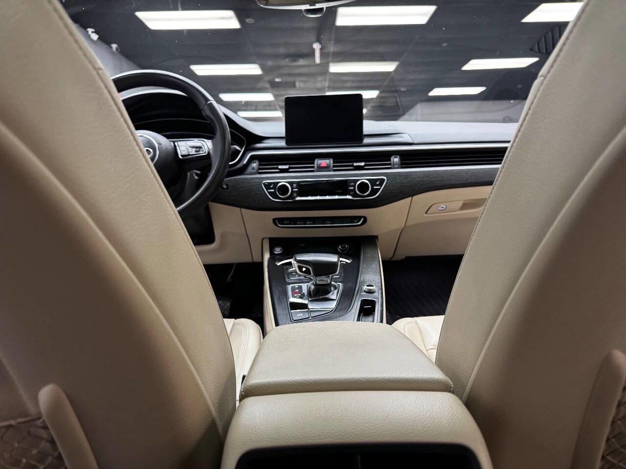 Used 2019 Audi A4 2.0T Premium image 39