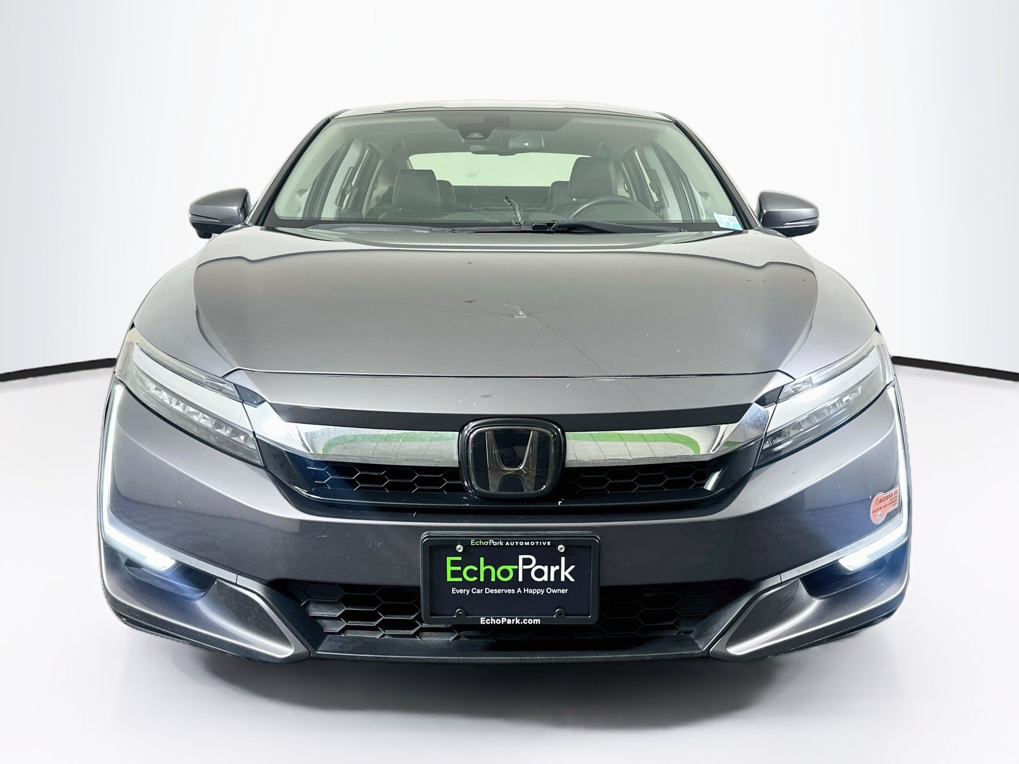 Used 2019 Honda Clarity Touring image 2