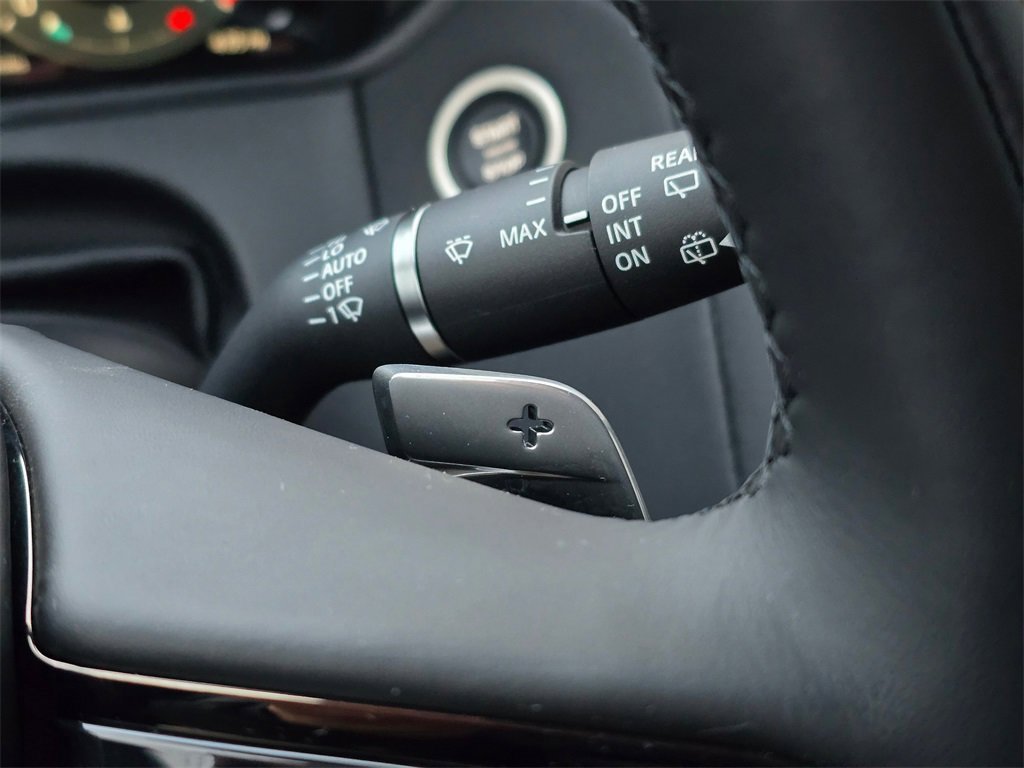 New 2025 Land Rover Range Rover Velar Dynamic SE image 18