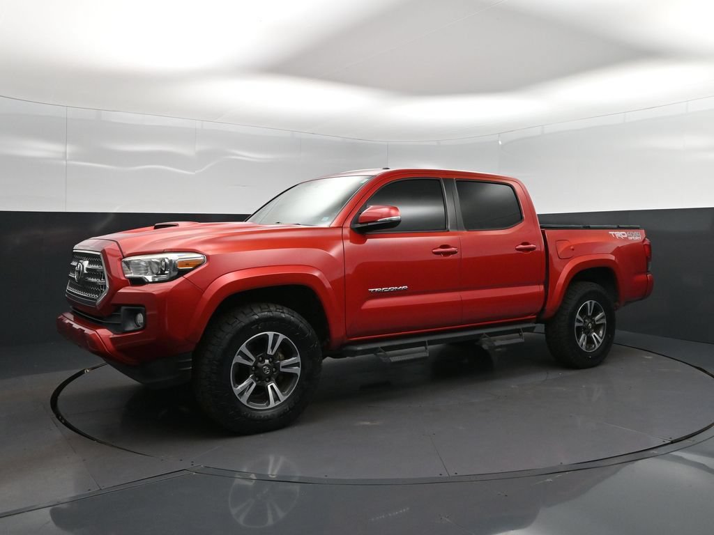 Used 2017 Toyota Tacoma TRD Sport w/ Premium & Technology Package AWD/4WD image 3