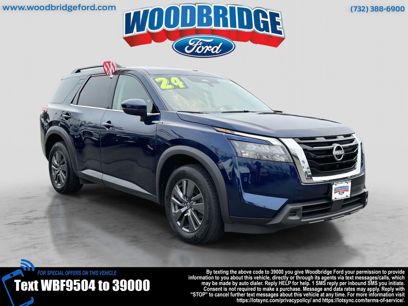 Used 2024 Nissan Pathfinder SV