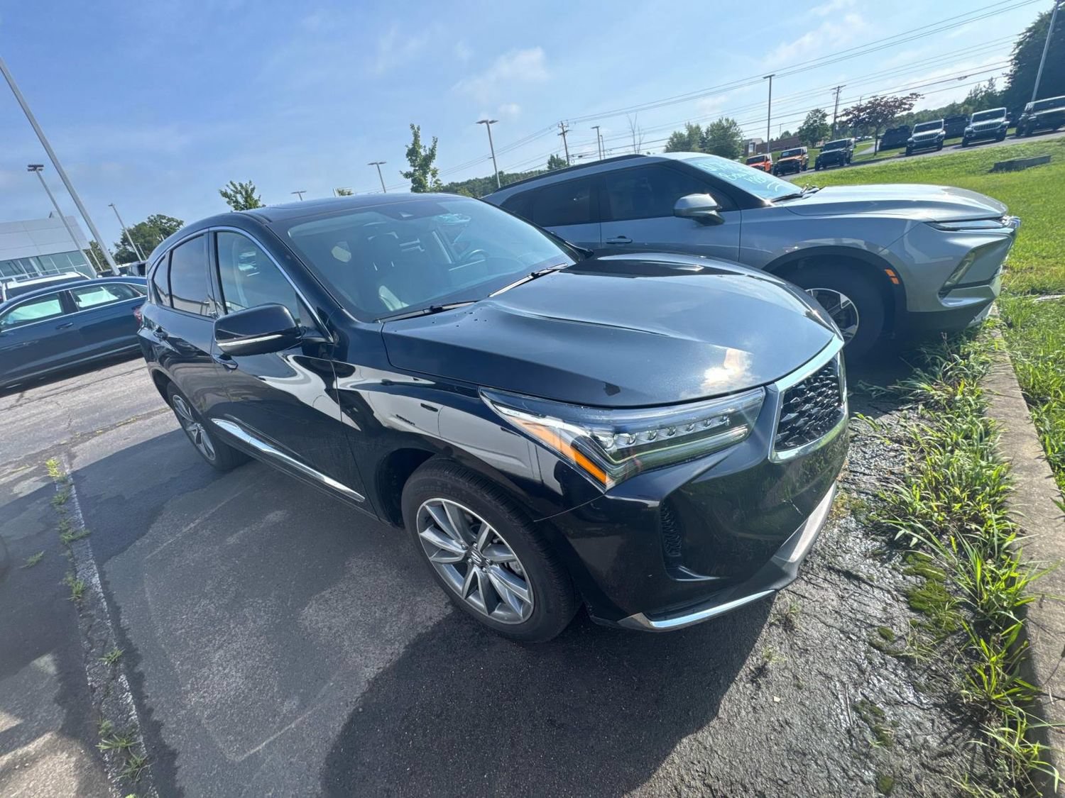 Used 2024 Acura RDX SH-AWD w/ Technology Package image 3