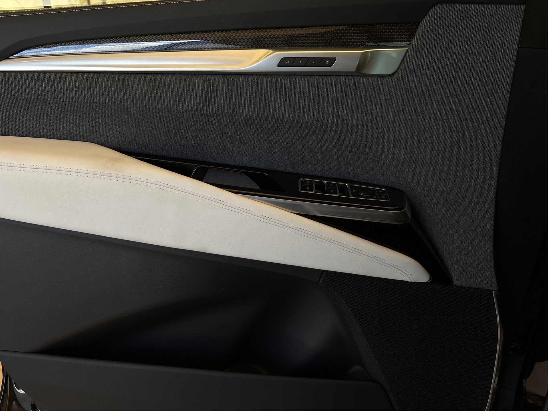 New 2026 Cadillac Escalade ESV V image 21