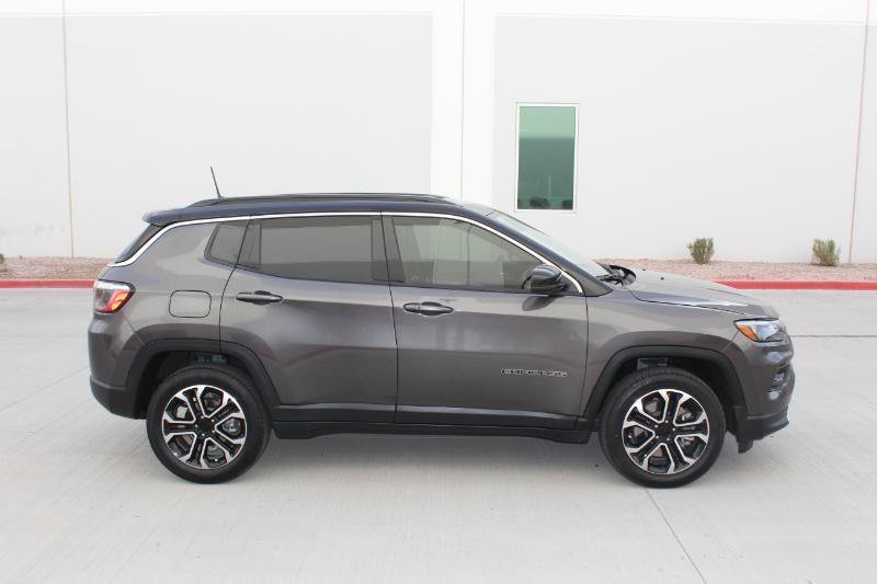 Used 2024 Jeep Compass Limited AWD/4WD image 4